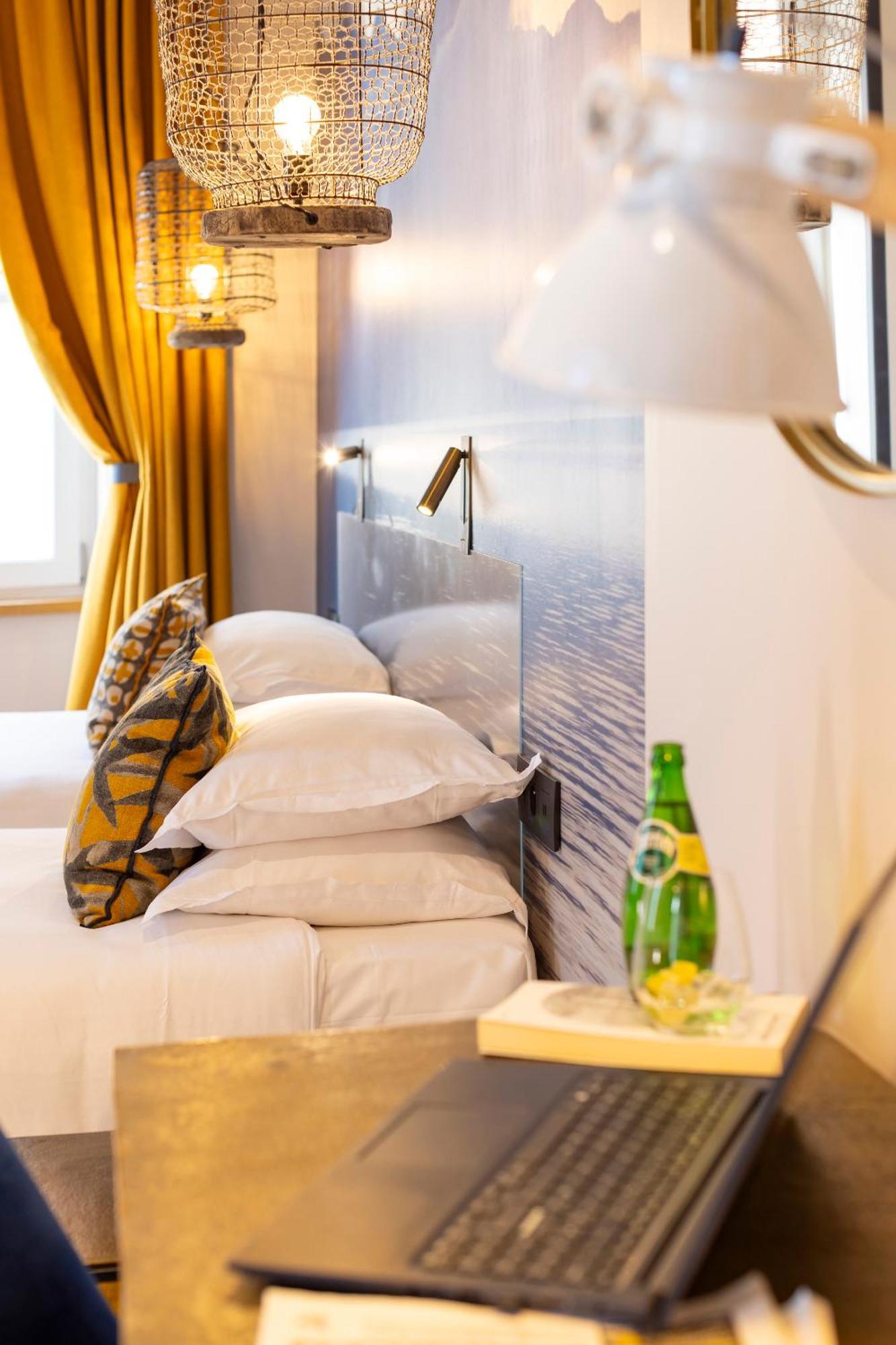 Le Bel Abri Hotel Annecy Luaran gambar